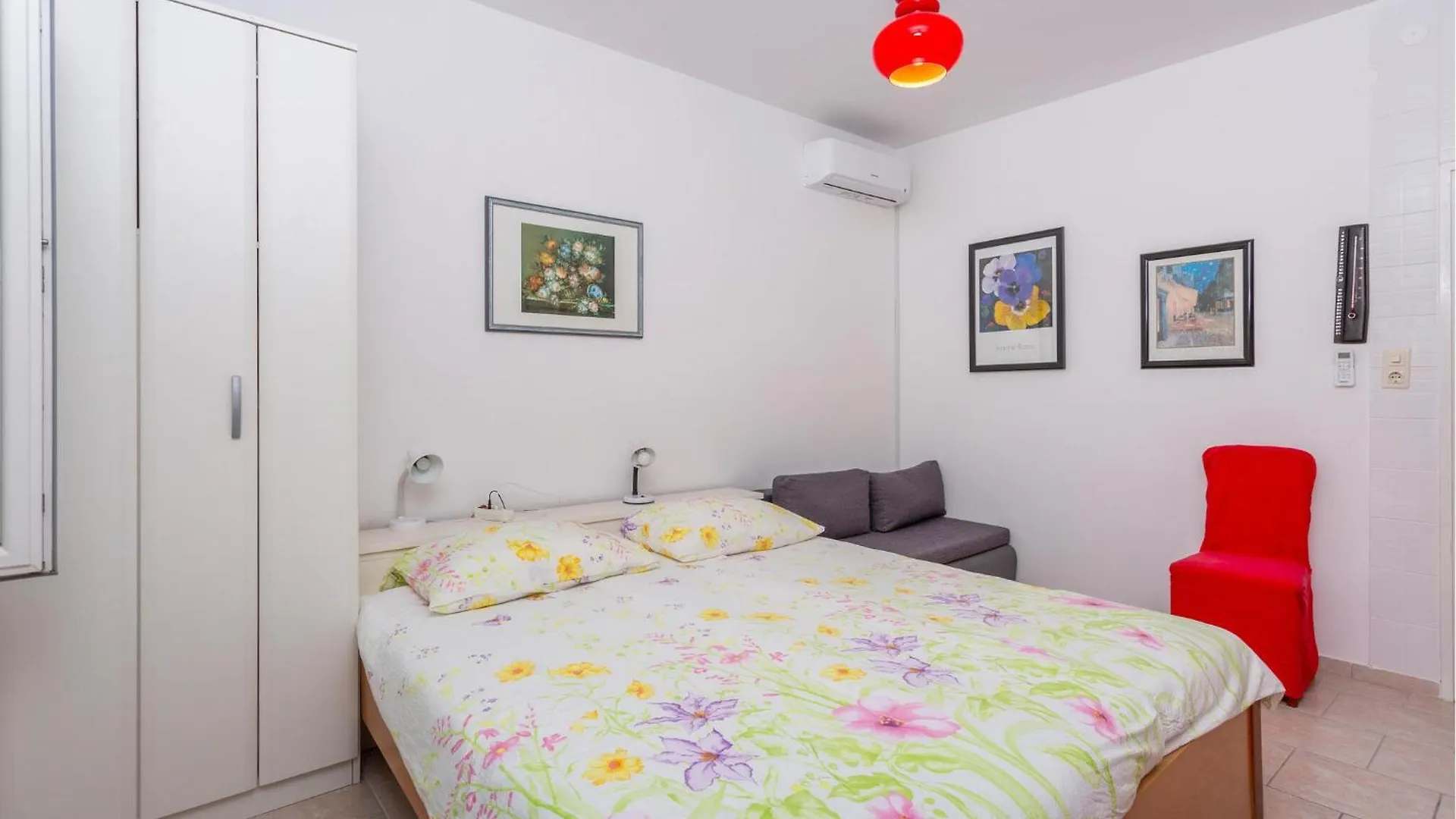 1 Bedroom Lovely Apartment In Silo